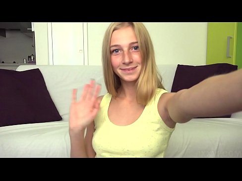 ❤️ Nuair a bhíonn mé leamh déanaim masturbate go leisciúil ar mo phussy bándearg ❌ Porn na Rúise ag ga.https-tubsexer.ru ❌️