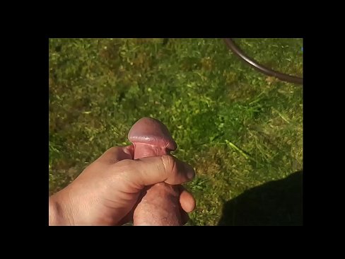 ❤️ Faigheann hottie te a pussy bándearg fucked agus cums le squirt i ghairdín samhraidh ❌ Porn na Rúise ag ga.https-tubsexer.ru ❌️